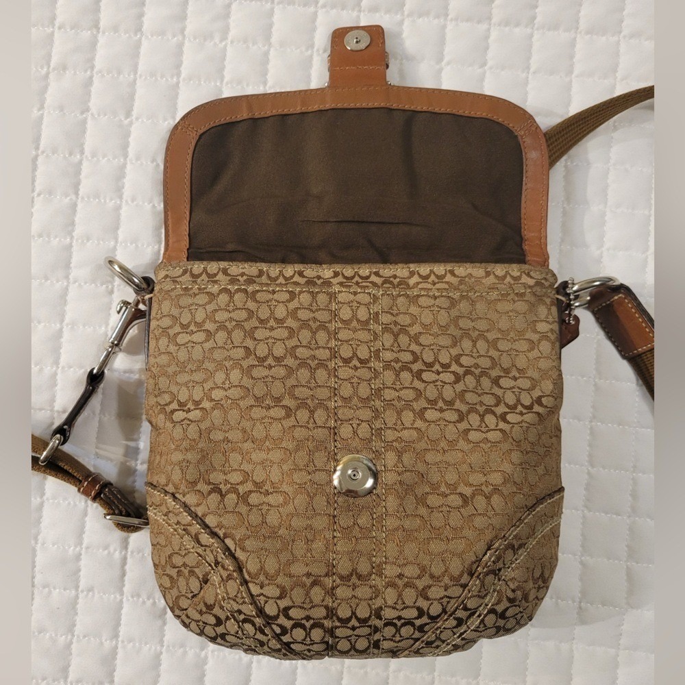 VTG Y2K Coach 44718 Brown Mini C Signature Soho Buckle Swingpack Crossbody Purse - Picture 4 of 16